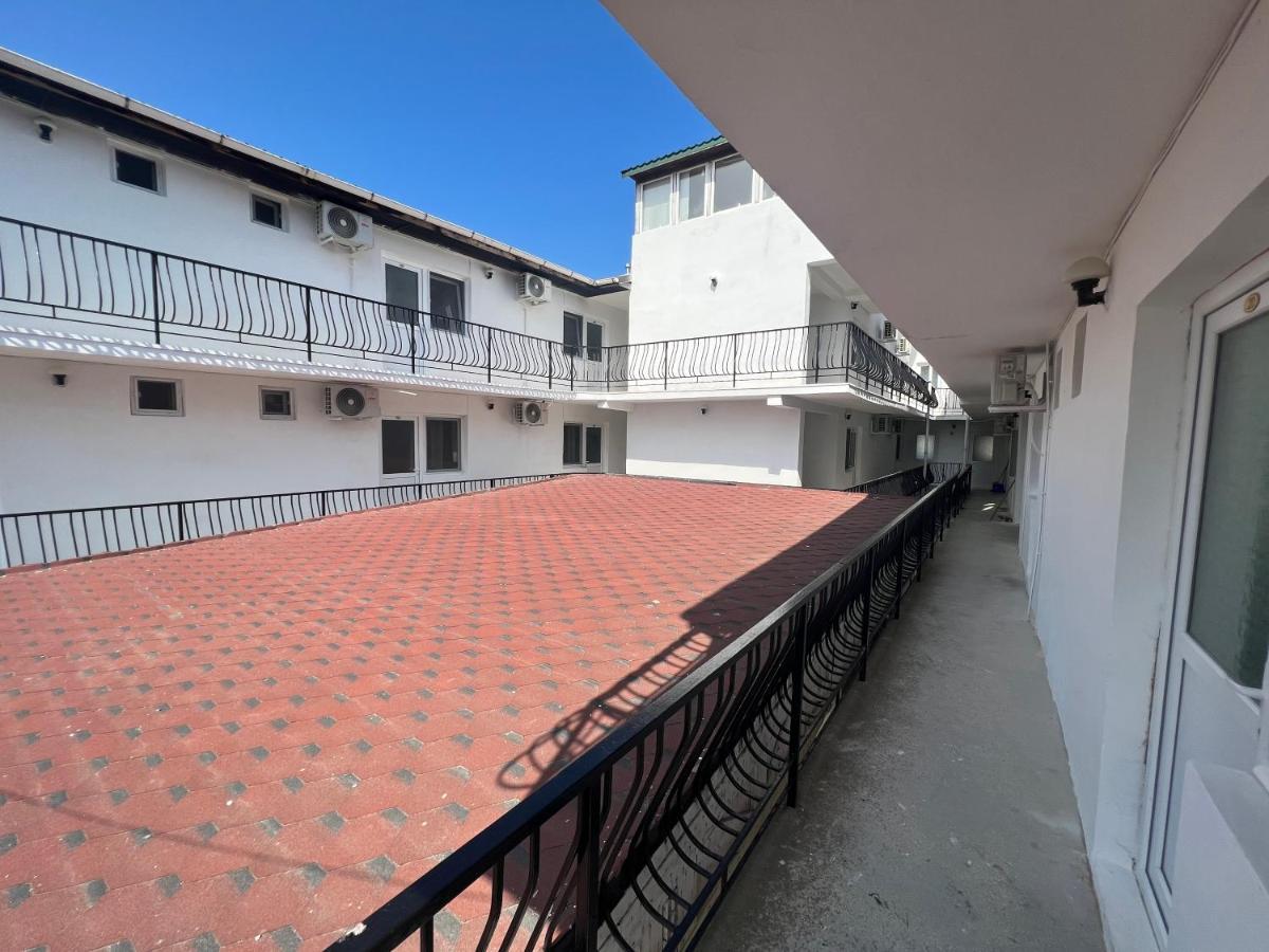 Mario Residence كوستِنيست المظهر الخارجي الصورة